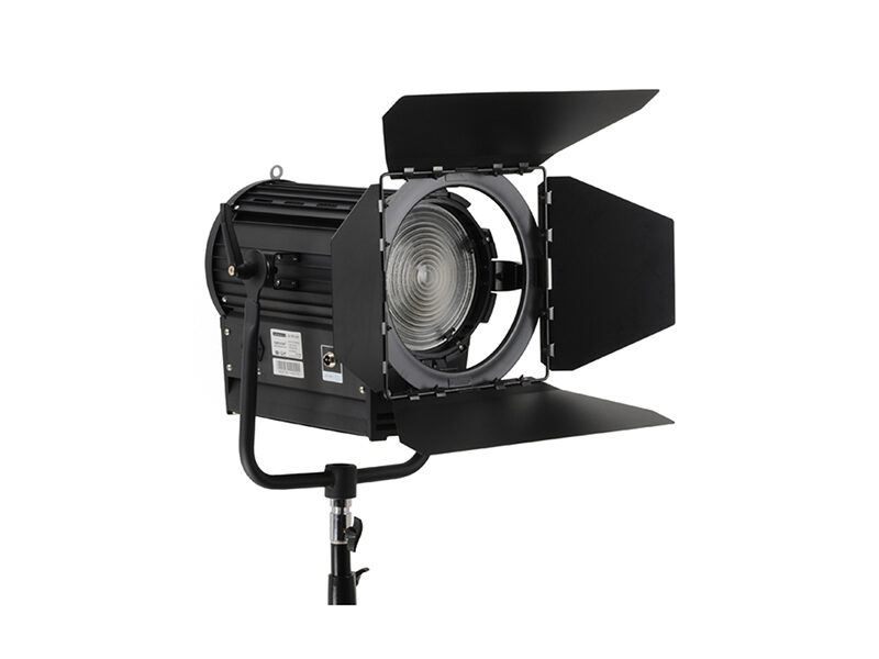 FARSEEING studio LED spot light, 5600K, DMX, pole operated