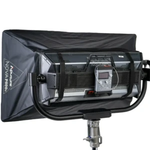APUTURE Nova P600c Softbox