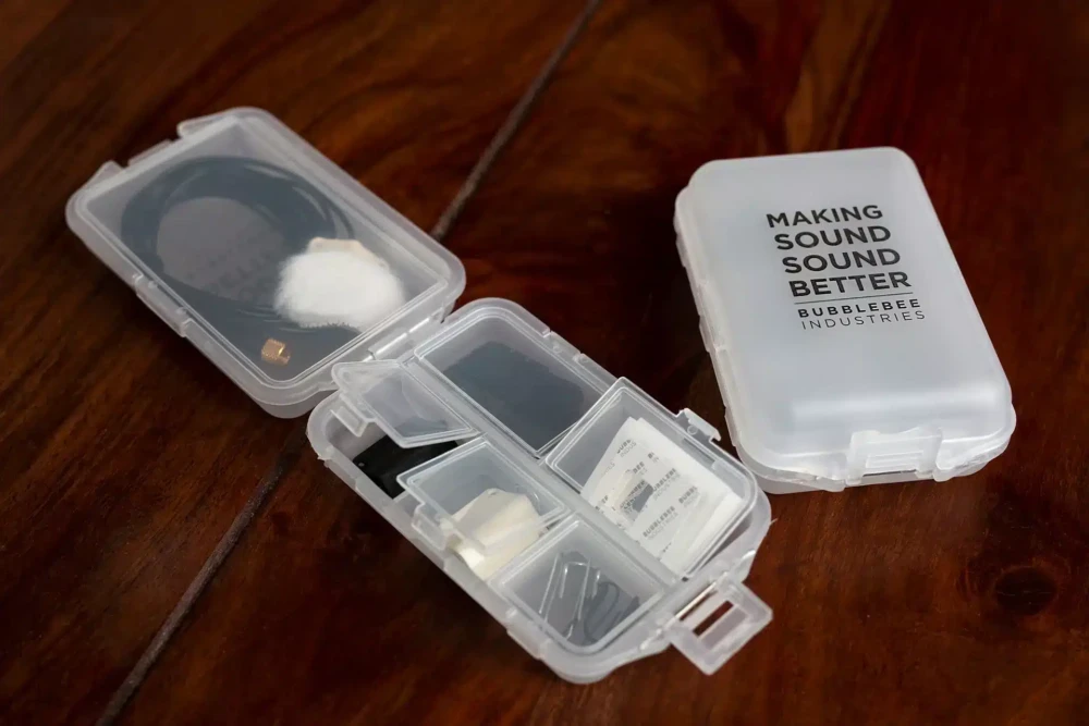 BUBBLEBEE The Mic Accessory Case