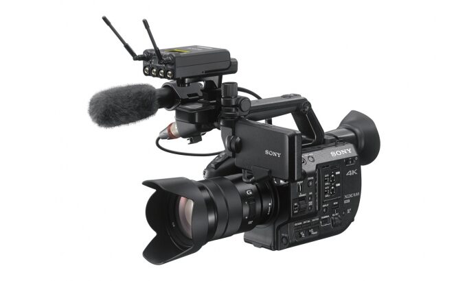 SONY UWP-D27 dual-channel receiver and transmitter kit